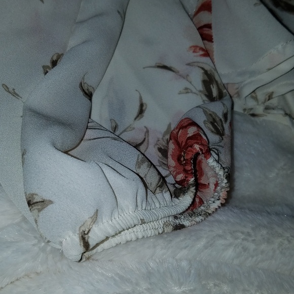 Charlotte Russe blouse - Picture 3 of 4